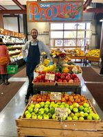 Oliver stands by our 100% Organic Produce